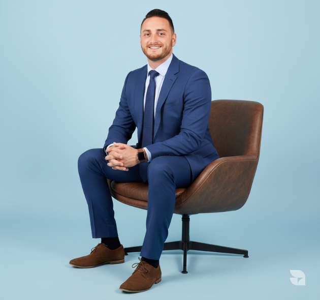 Athmane CPA Conseils – Cabinet de Comptables Professionnels Agréés à Laval, Montréal et tout le Québec (1) Portrait professionnel d’Athmane Annabi, comptable professionnel agréé à Laval, expert en fiscalité, comptabilité et solutions infonuagiques
